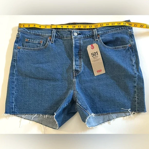 Levi's 501 Original Women's High Rise Jean Short Button Up Size 18W Blue, NEW - Picture 14 of 16